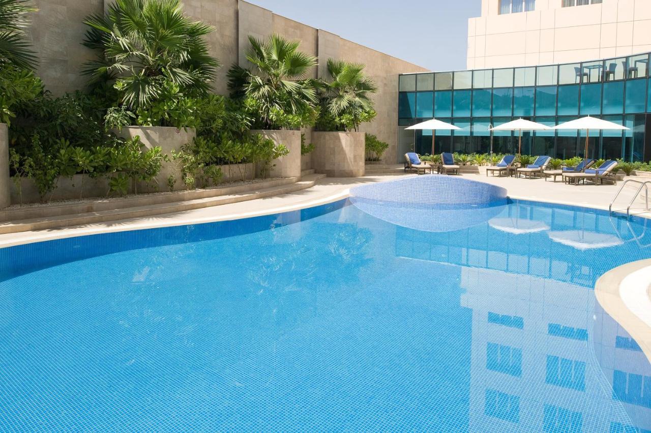 Holiday Inn Alseeb Muscat, An Ihg Hotel Exterior photo